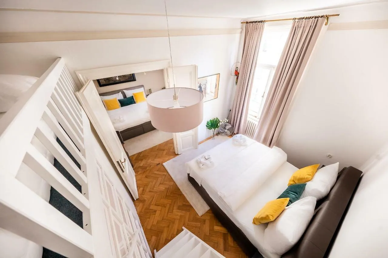 Luxurious Kafka Family Apt In Old Town Prag 0*,  Tjeckien